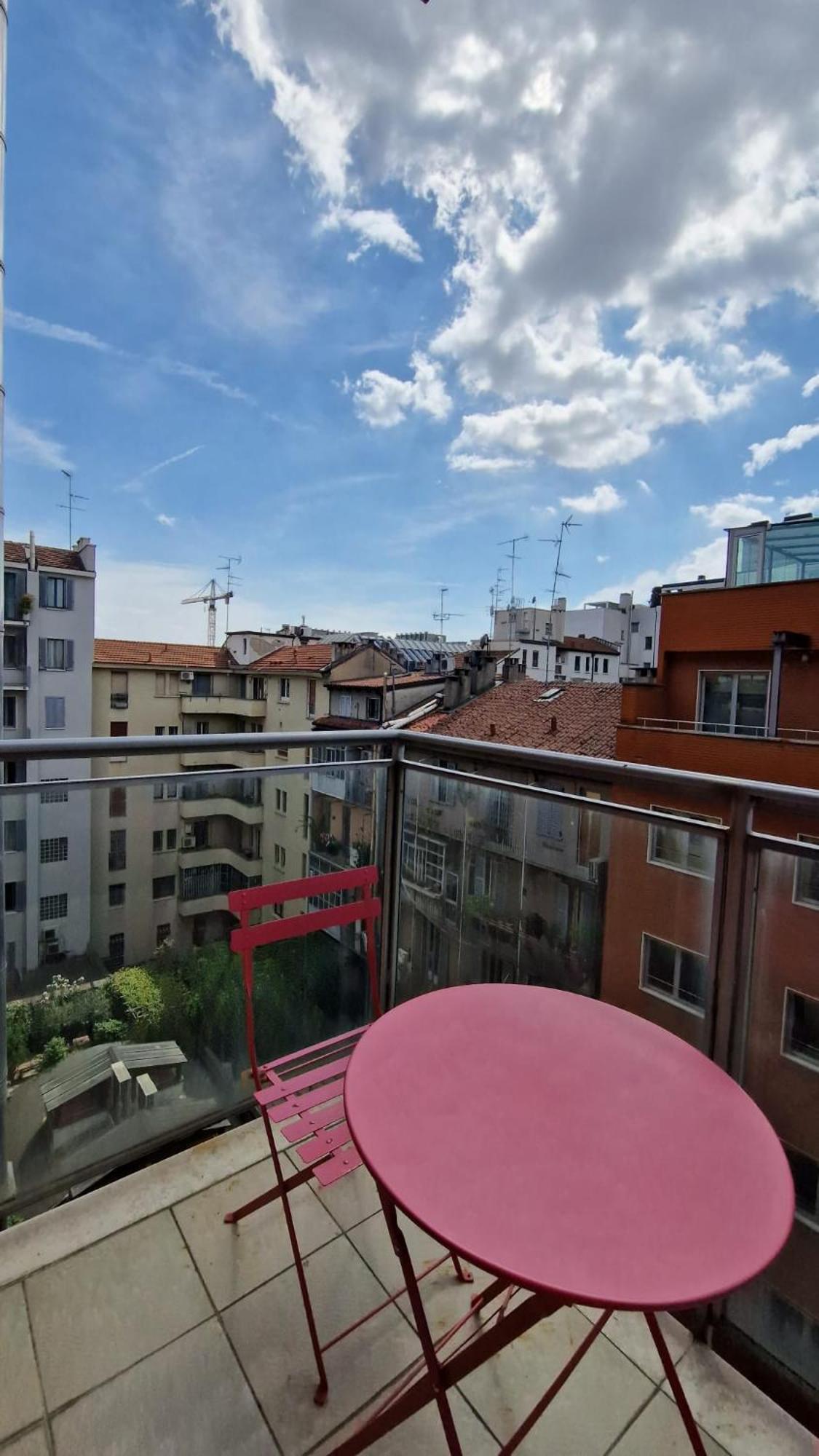 Apartment Style Homes *